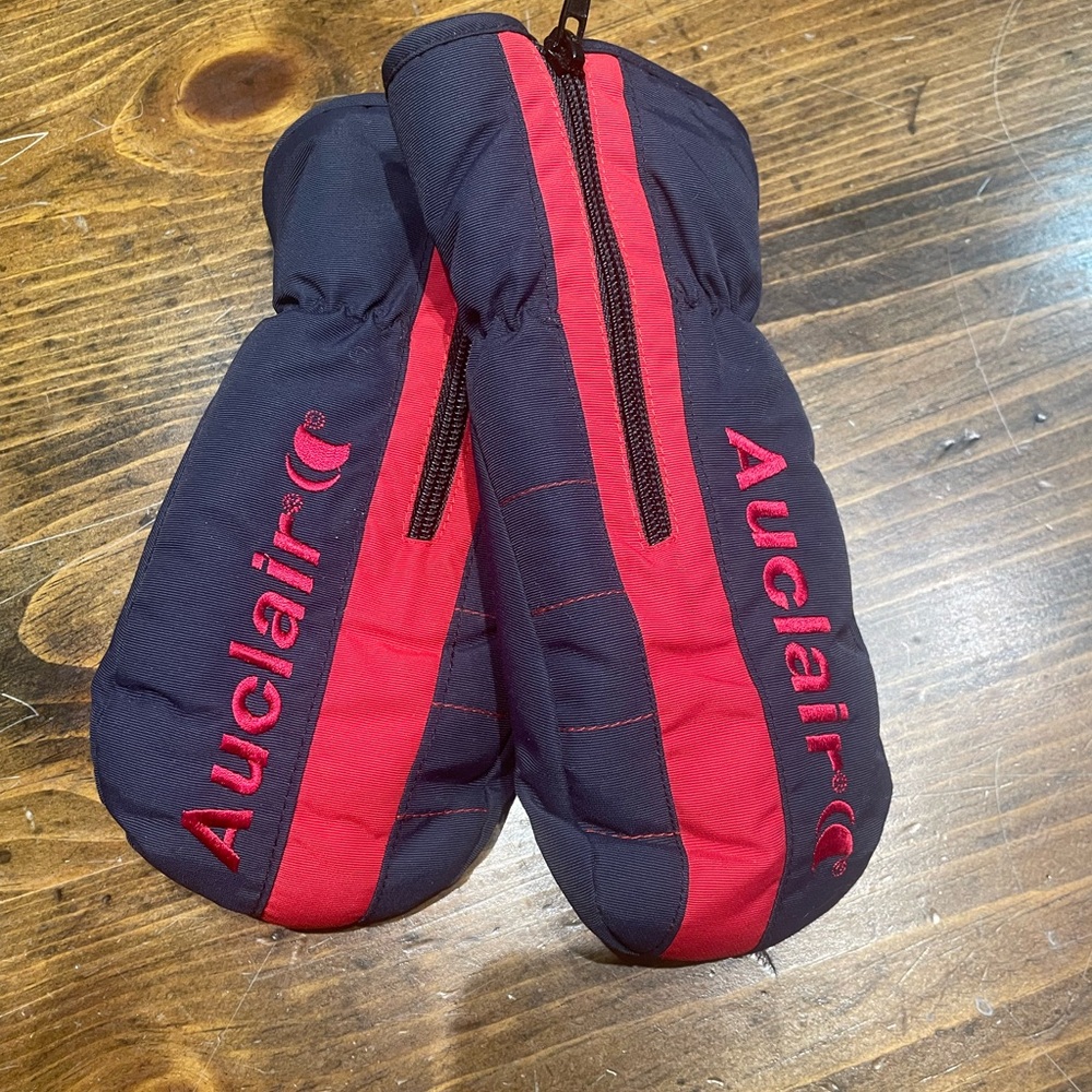 Auclair New Red and Navy Mittens Jr Small Girls 6/8